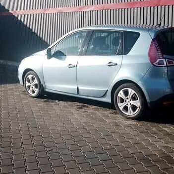 Синий Рено Сценик, объемом двигателя 1.5 л и пробегом 275 тыс. км за 5750 $, фото 11 на Automoto.ua