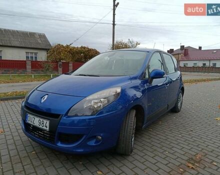 Рено Сценик 2010 в Радивилове на Automoto.ua Синий Рено Сценик, объемом двигателя 1.6 л и пробегом 137 тыс. км за 6900 $, фото 1 на Automoto.ua