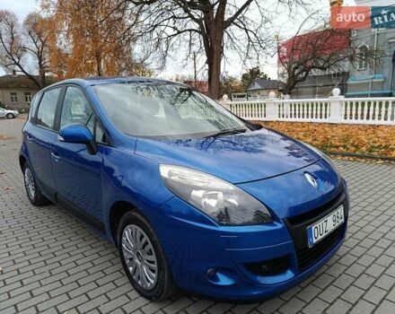 Рено Сценик 2010 в Радивилове на Automoto.ua Синий Рено Сценик, объемом двигателя 1.6 л и пробегом 137 тыс. км за 6900 $, фото 55 на Automoto.ua