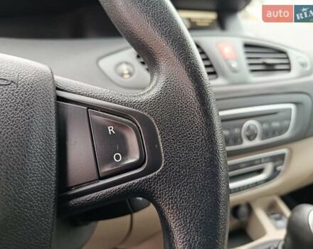 Рено Сценик 2010 в Радивилове на Automoto.ua Синий Рено Сценик, объемом двигателя 1.6 л и пробегом 137 тыс. км за 6900 $, фото 42 на Automoto.ua