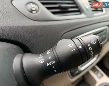 Рено Сценик 2010 в Радивилове на Automoto.ua Синий Рено Сценик, объемом двигателя 1.6 л и пробегом 137 тыс. км за 6900 $, фото 40 на Automoto.ua