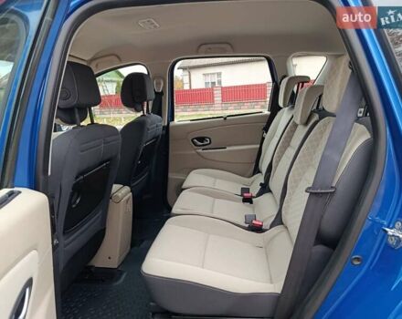 Рено Сценик 2010 в Радивилове на Automoto.ua Синий Рено Сценик, объемом двигателя 1.6 л и пробегом 137 тыс. км за 6900 $, фото 27 на Automoto.ua