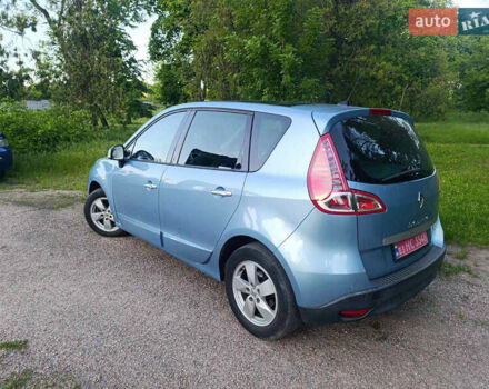 Рено Сценик 2010 в Киеве на Automoto.ua Синий Рено Сценик, объемом двигателя 1.5 л и пробегом 240 тыс. км за 6800 $, фото 1 на Automoto.ua