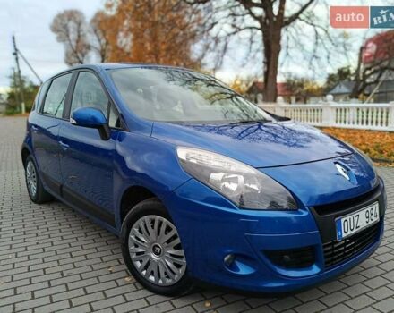 Рено Сценик 2010 в Радивилове на Automoto.ua Синий Рено Сценик, объемом двигателя 1.6 л и пробегом 137 тыс. км за 6900 $, фото 51 на Automoto.ua