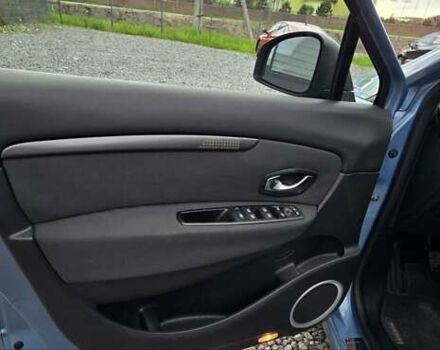 Рено Сценик 2010 в Львове на Automoto.ua Синий Рено Сценик, объемом двигателя 1.4 л и пробегом 179 тыс. км за 7800 $, фото 9 на Automoto.ua