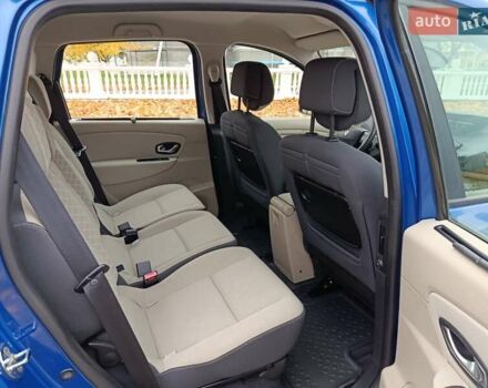 Рено Сценик 2010 в Радивилове на Automoto.ua Синий Рено Сценик, объемом двигателя 1.6 л и пробегом 137 тыс. км за 6900 $, фото 32 на Automoto.ua