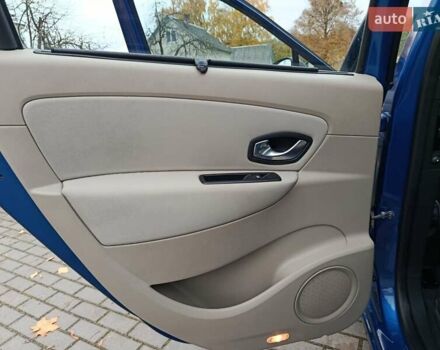 Рено Сценик 2010 в Радивилове на Automoto.ua Синий Рено Сценик, объемом двигателя 1.6 л и пробегом 137 тыс. км за 6900 $, фото 24 на Automoto.ua