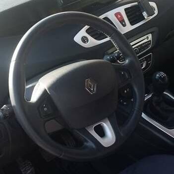 Синий Рено Сценик, объемом двигателя 1.5 л и пробегом 275 тыс. км за 5750 $, фото 5 на Automoto.ua