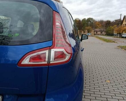 Рено Сценик 2010 в Радивилове на Automoto.ua Синий Рено Сценик, объемом двигателя 1.6 л и пробегом 137 тыс. км за 6900 $, фото 63 на Automoto.ua