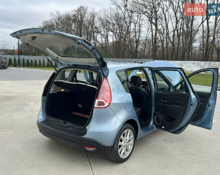 Синий Рено Сценик, объемом двигателя 1.5 л и пробегом 157 тыс. км за 8350 $, фото 137 на Automoto.ua