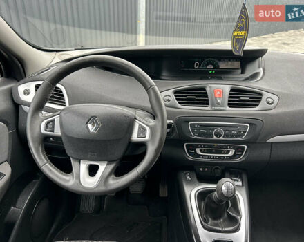 Синий Рено Сценик, объемом двигателя 1.6 л и пробегом 243 тыс. км за 8200 $, фото 142 на Automoto.ua