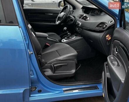 Синий Рено Сценик, объемом двигателя 1.6 л и пробегом 223 тыс. км за 8299 $, фото 4 на Automoto.ua