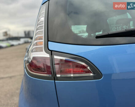 Синий Рено Сценик, объемом двигателя 1.4 л и пробегом 177 тыс. км за 8800 $, фото 27 на Automoto.ua