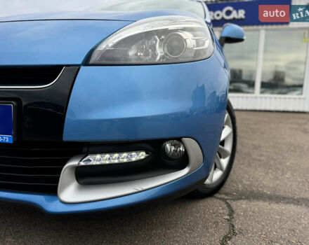 Синий Рено Сценик, объемом двигателя 1.4 л и пробегом 177 тыс. км за 8800 $, фото 15 на Automoto.ua