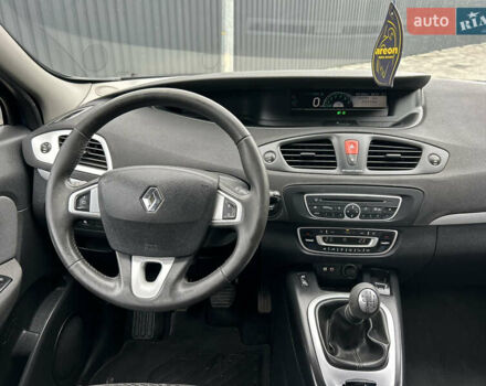 Синий Рено Сценик, объемом двигателя 1.6 л и пробегом 243 тыс. км за 8200 $, фото 20 на Automoto.ua