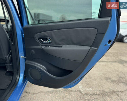 Синий Рено Сценик, объемом двигателя 1.4 л и пробегом 177 тыс. км за 8800 $, фото 74 на Automoto.ua