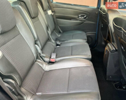 Рено Сценик 2012 в Луцке на Automoto.ua Синий Рено Сценик, объемом двигателя 1.5 л и пробегом 220 тыс. км за 6750 $, фото 3 на Automoto.ua