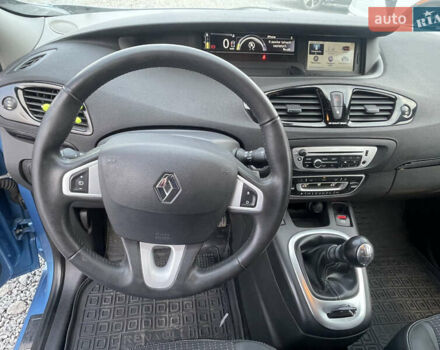 Синий Рено Сценик, объемом двигателя 1.46 л и пробегом 246 тыс. км за 7600 $, фото 7 на Automoto.ua