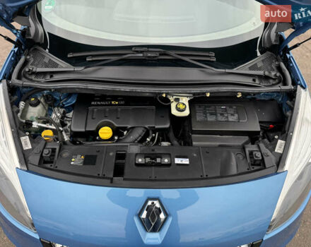 Синий Рено Сценик, объемом двигателя 1.4 л и пробегом 177 тыс. км за 8800 $, фото 81 на Automoto.ua