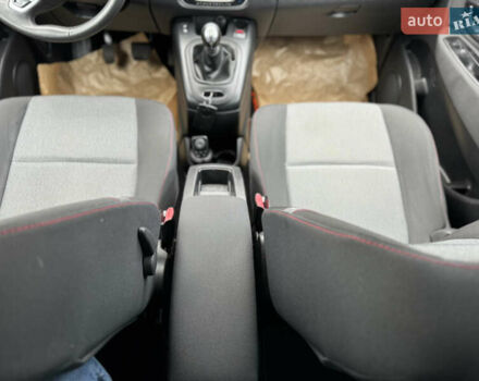 Синий Рено Сценик, объемом двигателя 1.4 л и пробегом 177 тыс. км за 8800 $, фото 43 на Automoto.ua