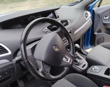 Синий Рено Сценик, объемом двигателя 1.46 л и пробегом 211 тыс. км за 9000 $, фото 11 на Automoto.ua