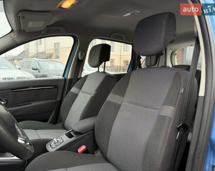 Синий Рено Сценик, объемом двигателя 1.46 л и пробегом 195 тыс. км за 8500 $, фото 32 на Automoto.ua