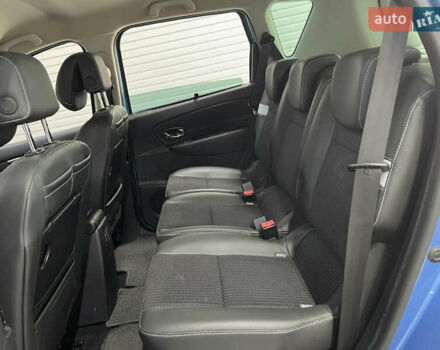 Синий Рено Сценик, объемом двигателя 1.5 л и пробегом 226 тыс. км за 9900 $, фото 44 на Automoto.ua