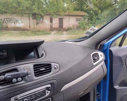 Синий Рено Сценик, объемом двигателя 1.46 л и пробегом 211 тыс. км за 9000 $, фото 10 на Automoto.ua