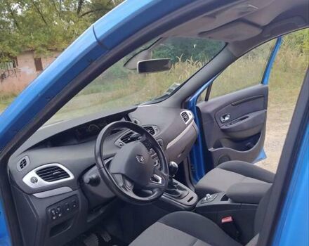 Синий Рено Сценик, объемом двигателя 1.46 л и пробегом 211 тыс. км за 9000 $, фото 13 на Automoto.ua