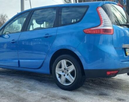 Синій Рено Сценік, об'ємом двигуна 1.5 л та пробігом 304 тис. км за 9300 $, фото 1 на Automoto.ua