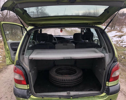 Зеленый Рено Сценик, объемом двигателя 1.6 л и пробегом 300 тыс. км за 1850 $, фото 7 на Automoto.ua