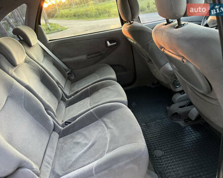 Зеленый Рено Сценик, объемом двигателя 1.6 л и пробегом 350 тыс. км за 2600 $, фото 26 на Automoto.ua
