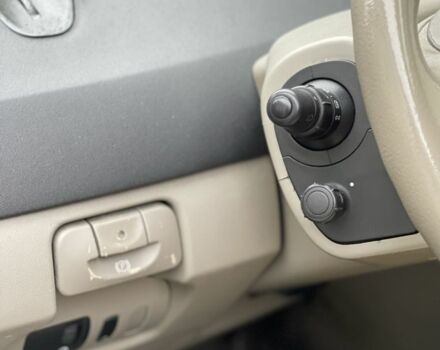 Зелений Рено Сценік, об'ємом двигуна 1.9 л та пробігом 271 тис. км за 3850 $, фото 23 на Automoto.ua