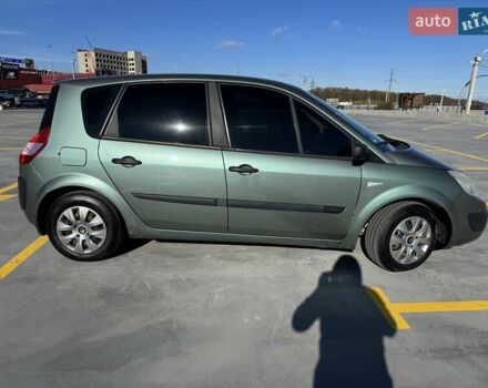 Рено Сценик 2004 в Тернополе на Automoto.ua Зеленый Рено Сценик, объемом двигателя 1.6 л и пробегом 380 тыс. км за 4200 $, фото 2 на Automoto.ua