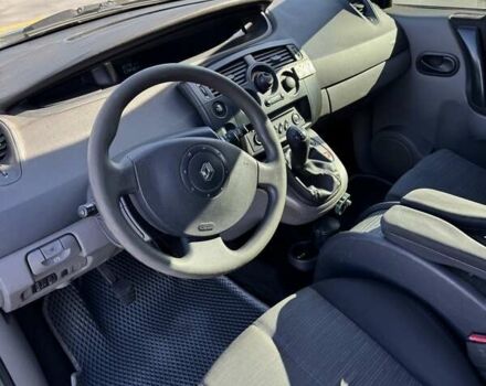 Рено Сценик 2004 в Тернополе на Automoto.ua Зеленый Рено Сценик, объемом двигателя 1.6 л и пробегом 380 тыс. км за 4200 $, фото 15 на Automoto.ua