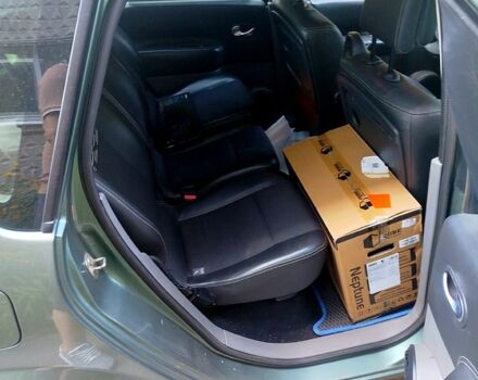 Зеленый Рено Сценик, объемом двигателя 2 л и пробегом 260 тыс. км за 5500 $, фото 5 на Automoto.ua