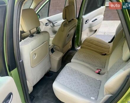 Зеленый Рено Сценик, объемом двигателя 1.6 л и пробегом 197 тыс. км за 5100 $, фото 19 на Automoto.ua