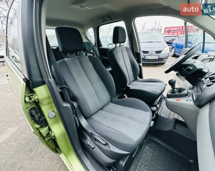 Зеленый Рено Сценик, объемом двигателя 1.6 л и пробегом 114 тыс. км за 5700 $, фото 29 на Automoto.ua