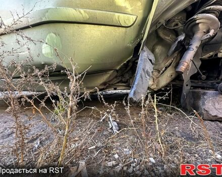 Рено Сценик 2007 в Днепре (Днепропетровске) на Automoto.ua Зеленый Рено Сценик, объемом двигателя 1.5 л и пробегом 280 тыс. км за 1300 $, фото 5 на Automoto.ua