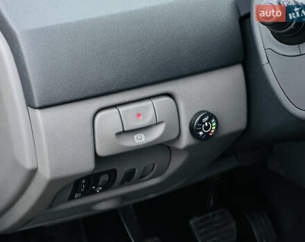 Зеленый Рено Сценик, объемом двигателя 1.6 л и пробегом 114 тыс. км за 5700 $, фото 24 на Automoto.ua