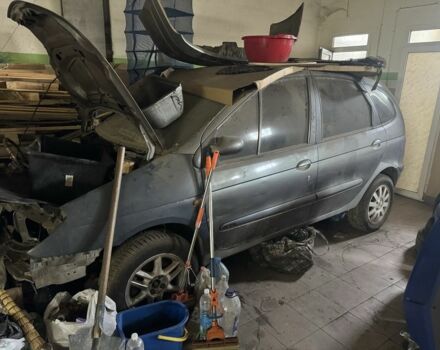 Зелений Рено Сценік, об'ємом двигуна 2 л та пробігом 180 тис. км за 1850 $, фото 1 на Automoto.ua