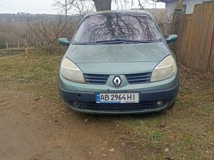 Рено Сценік 2003 у Вінниці на Automoto.ua Зелений Рено Сценік, об'ємом двигуна 2 л та пробігом 265 тис. км за 4100 $, фото 1 на Automoto.ua