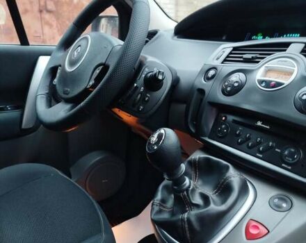 Помаранчевий Рено Сценік, об'ємом двигуна 2 л та пробігом 171 тис. км за 6250 $, фото 162 на Automoto.ua