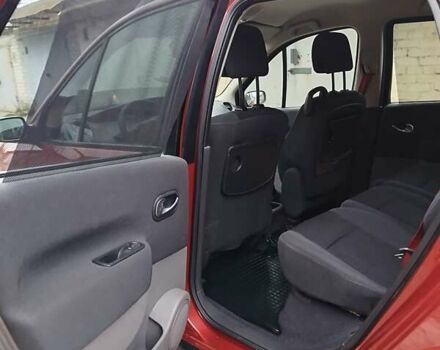 Помаранчевий Рено Сценік, об'ємом двигуна 2 л та пробігом 171 тис. км за 6250 $, фото 128 на Automoto.ua