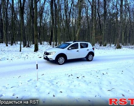 Білий Рено СтепВей, об'ємом двигуна 1.5 л та пробігом 28200 тис. км за 10800 $, фото 7 на Automoto.ua