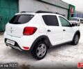Белый Рено СтепВей, объемом двигателя 1.5 л и пробегом 7500 тыс. км за 11990 $, фото 5 на Automoto.ua