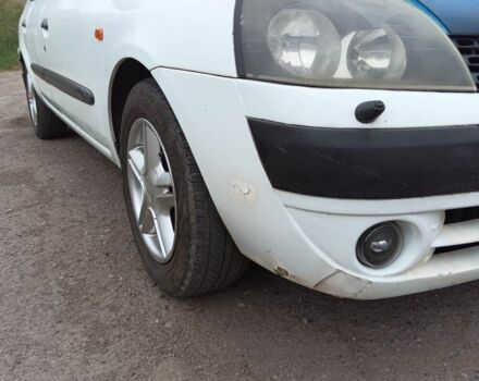 Рено Симбол (Талия) 2003 в Кривом Роге на Automoto.ua Белый Рено Симбол (Талия), объемом двигателя 1.4 л и пробегом 383 тыс. км за 2200 $, фото 5 на Automoto.ua