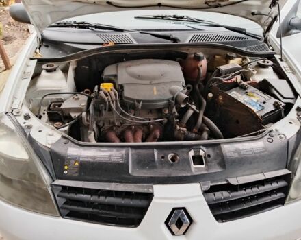 Белый Рено Симбол (Талия), объемом двигателя 1.4 л и пробегом 165 тыс. км за 2650 $, фото 7 на Automoto.ua