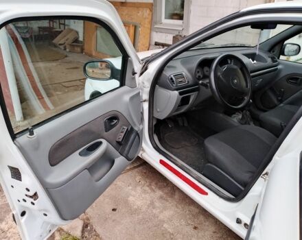 Белый Рено Симбол (Талия), объемом двигателя 1.4 л и пробегом 165 тыс. км за 2650 $, фото 6 на Automoto.ua