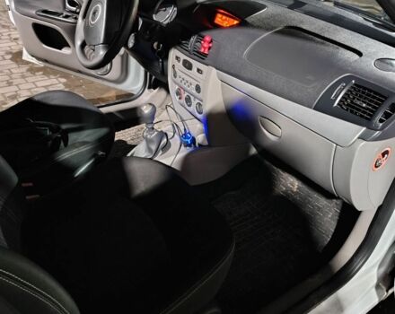 Білий Рено Сімбол (Талія), об'ємом двигуна 1.4 л та пробігом 145 тис. км за 4200 $, фото 6 на Automoto.ua